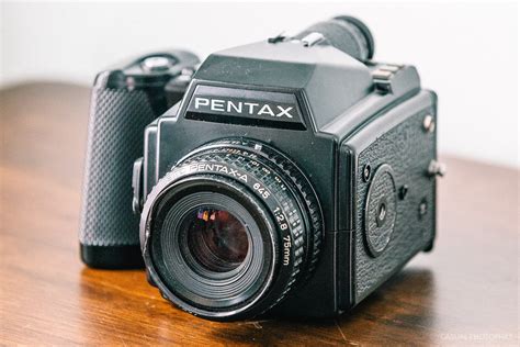Pentax 645 .